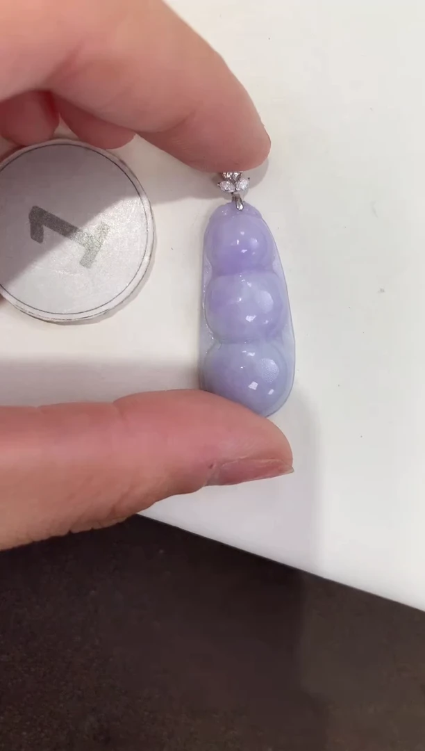 颈饰18K金镶嵌翡翠天然缅甸A货翡翠