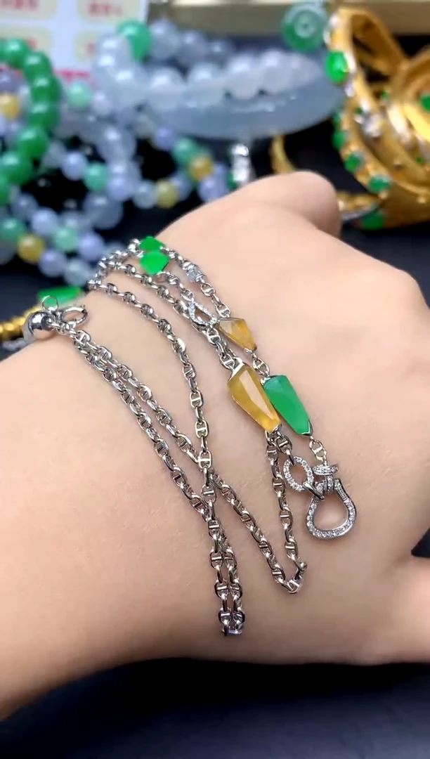 颈饰18K金镶嵌翡翠505-中国好珍宝