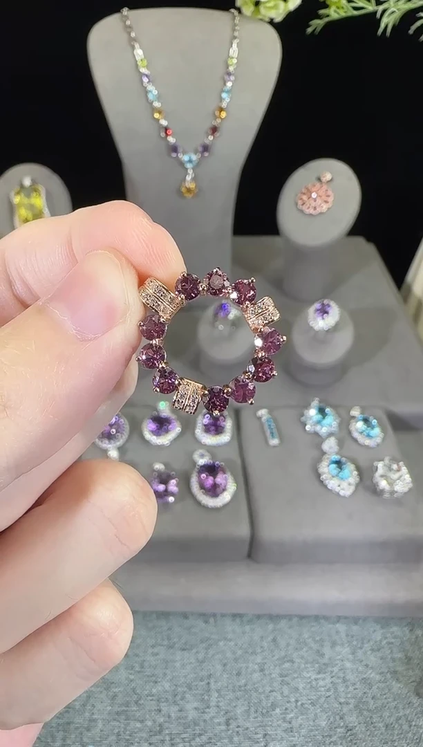 银S925镶嵌颈饰石榴石20mm甜甜圈吊坠