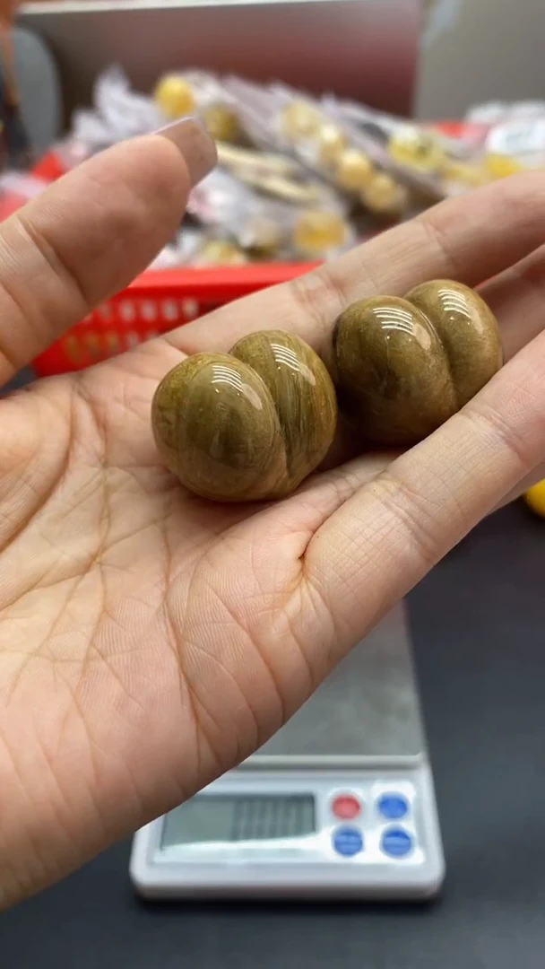 琥珀未镶嵌珠宝奇石285多样性发其一