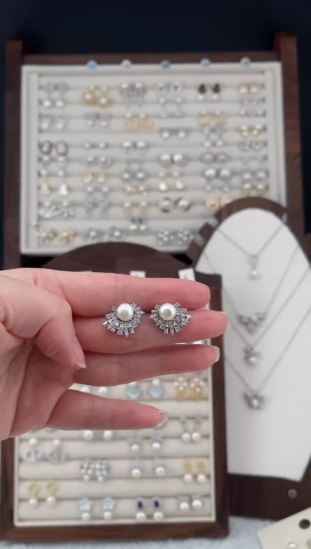 合金耳饰淡水珍珠半扇雪花款