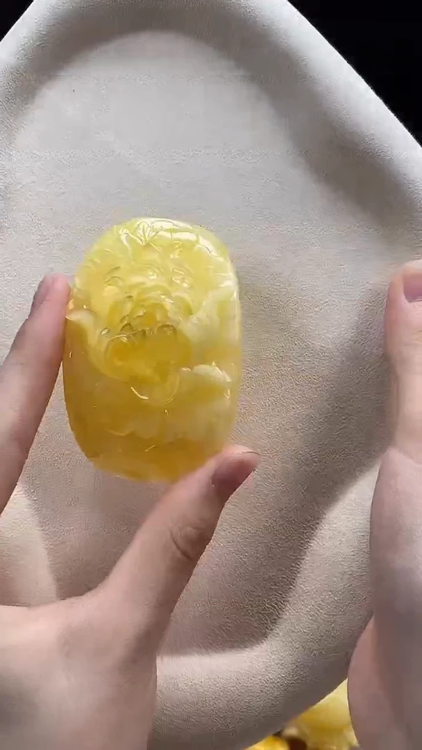 琥珀颈饰未镶嵌吊坠