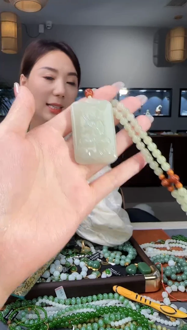 吊坠(不含链)未镶嵌和田玉1