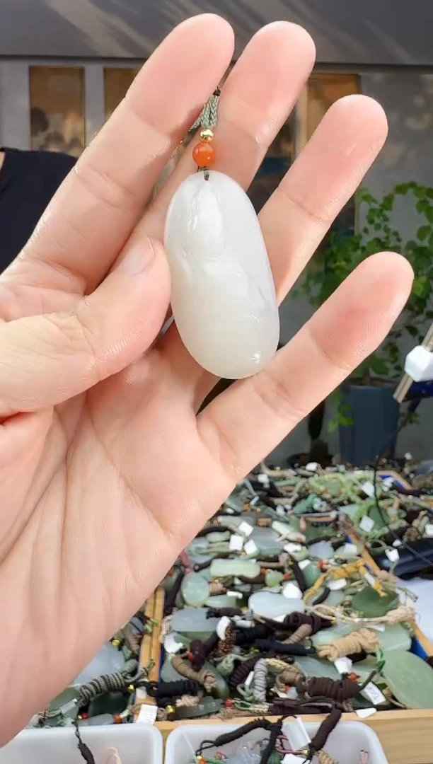 未镶嵌和田玉挂件拍一发一