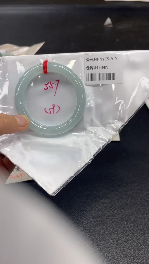 未镶嵌手镯翡翠翡翠手镯