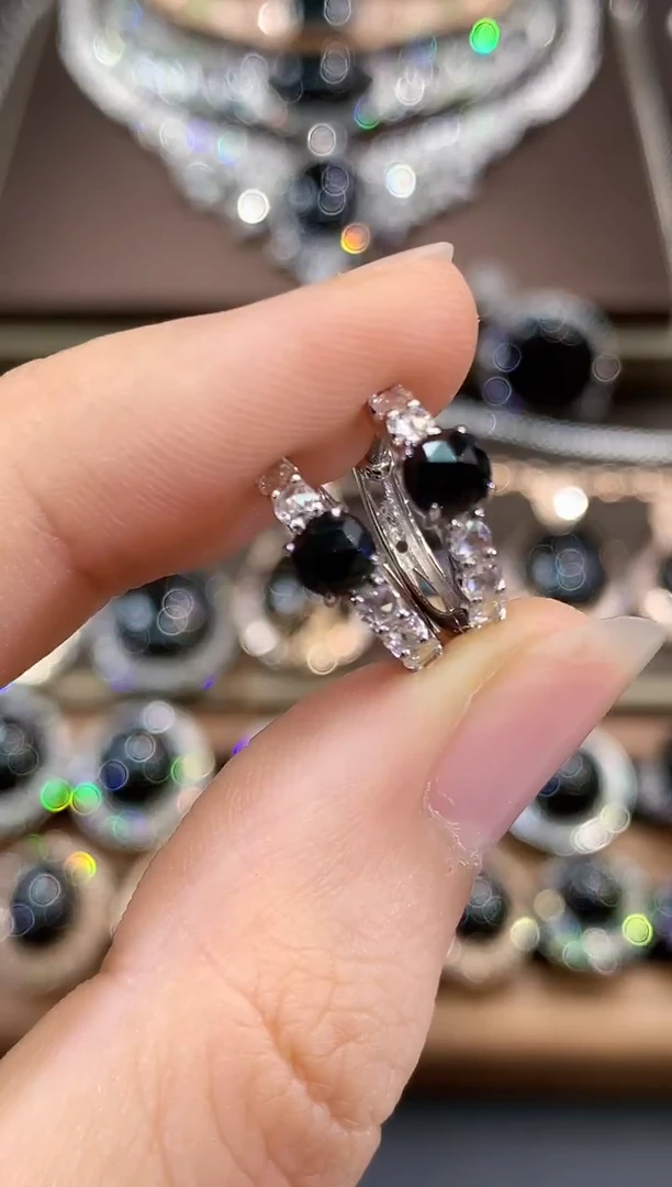 18K金镶嵌翡翠耳饰C80