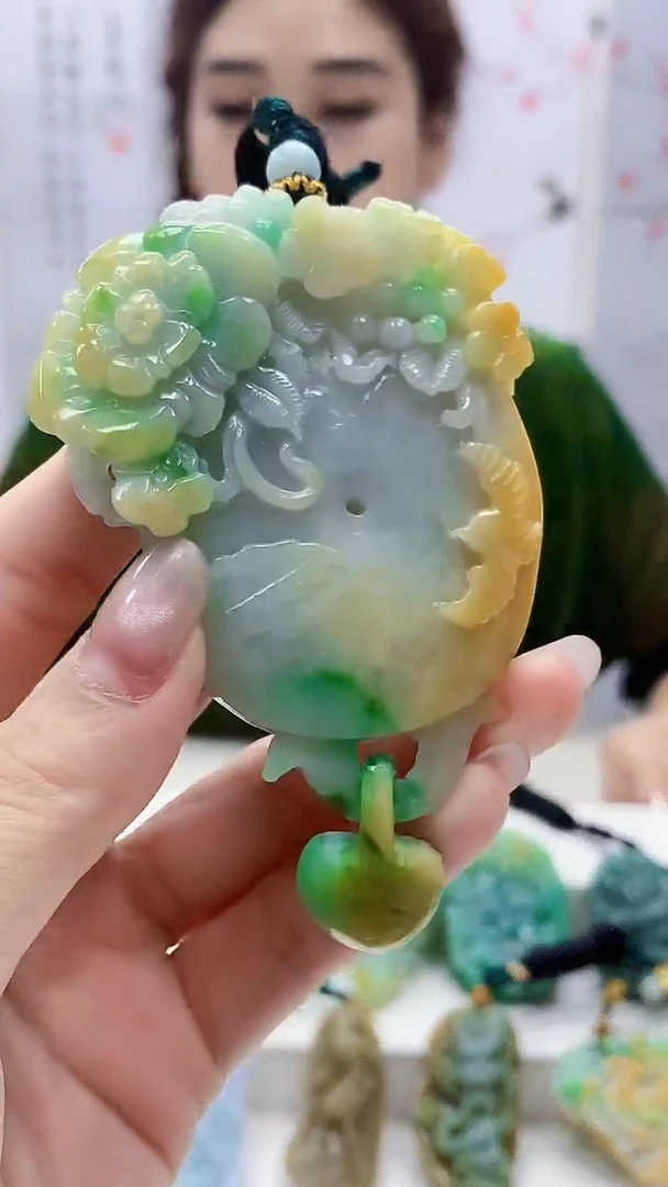 定制翡翠未镶嵌4829lr-毛货挂件173