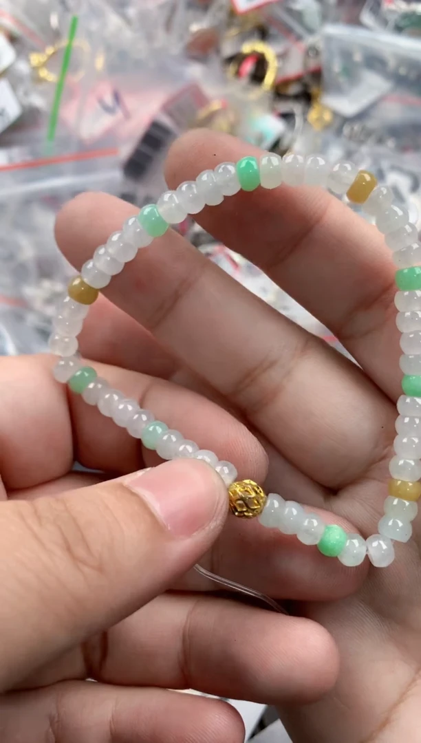 未镶嵌戒指翡翠888    2