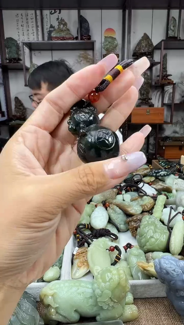 未镶嵌和田玉把件1