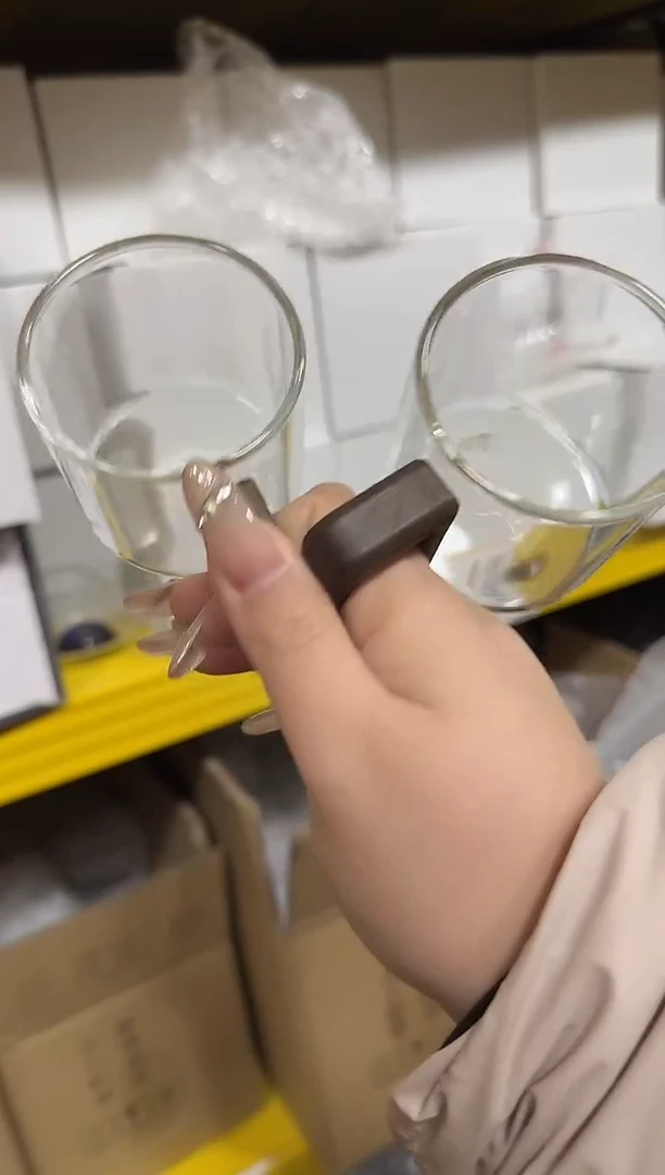 白色木把小杯子2只