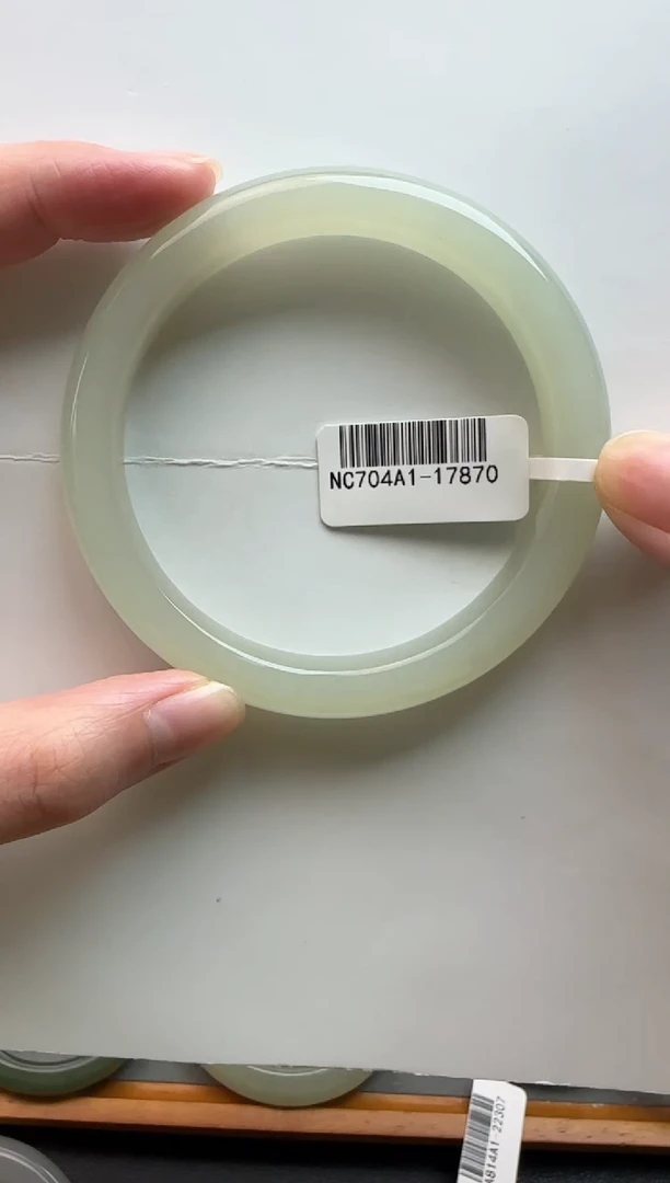 【闪购商品】和田玉手镯未镶嵌61