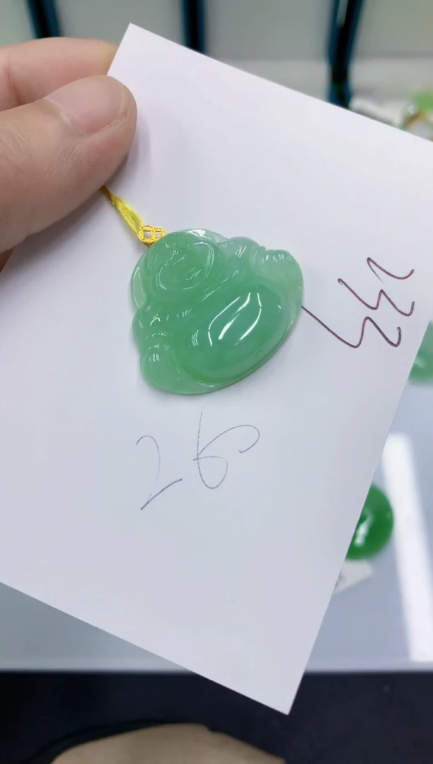 颈饰18K金镶嵌翡翠翡翠