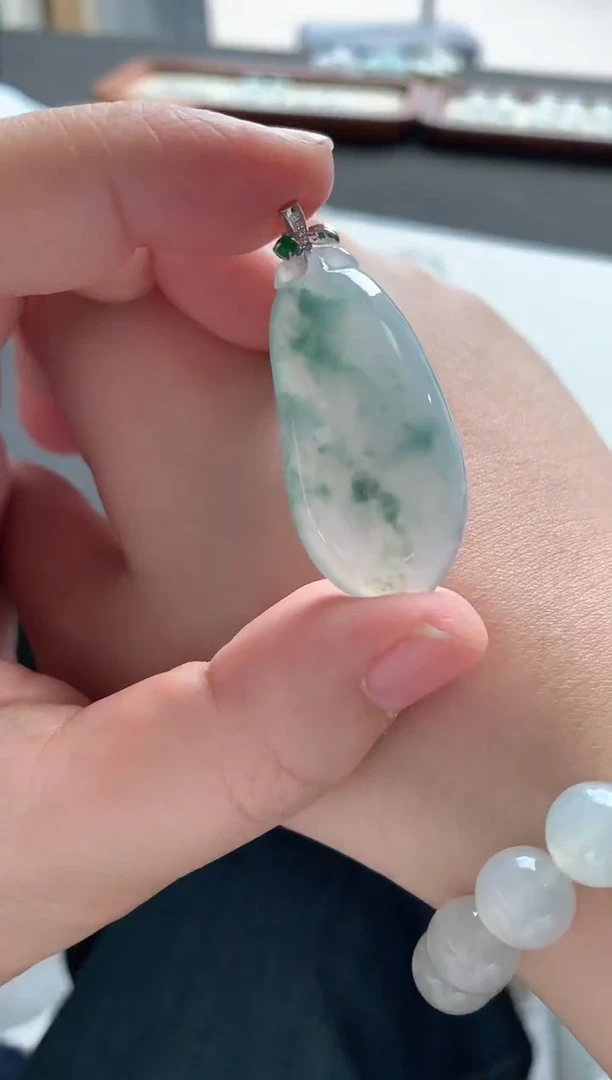 颈饰未镶嵌翡翠瓜瓜F1621-230