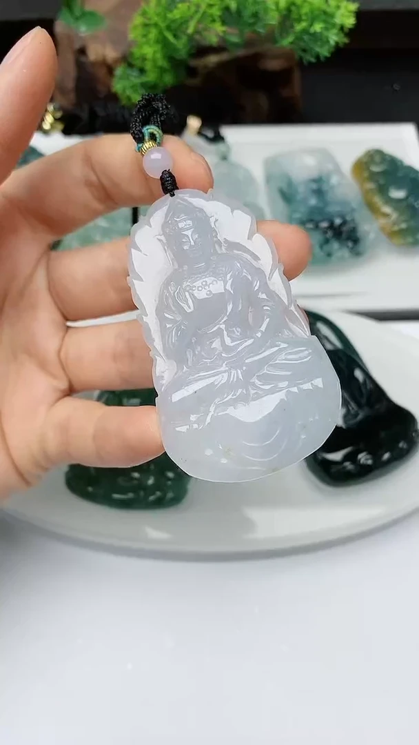 【闪购商品】翡翠颈饰未镶嵌