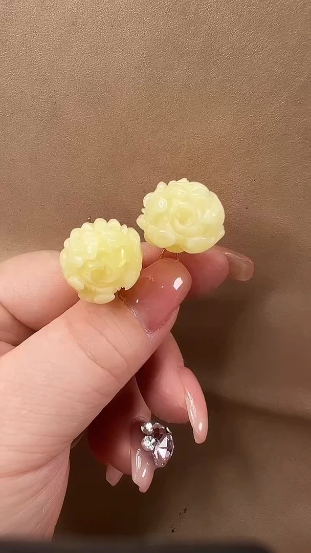 琥珀颈饰未镶嵌耳环