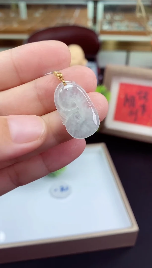 吊坠(不含链)18K金镶嵌翡翠如意多样性发其一@@CMT