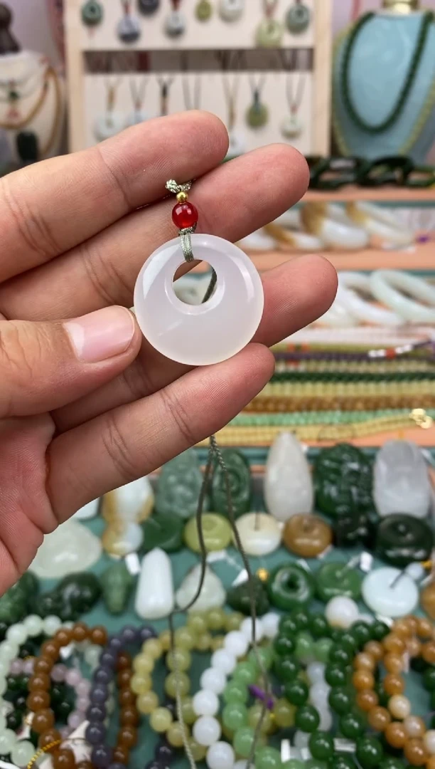 颈饰未镶嵌石英质玉（金丝玉）宝石光偏心扣  福利款
