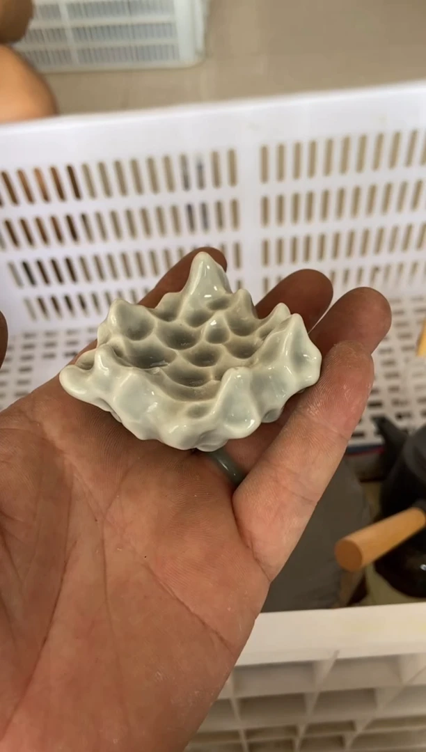 无运费险有瑕疵的摄影的产品有使用过的痕迹有点脏介意勿拍