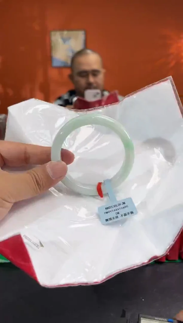 未镶嵌手镯翡翠4  56