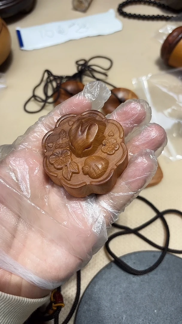 柏木（崖柏）?***-南太行崖柏月饼
