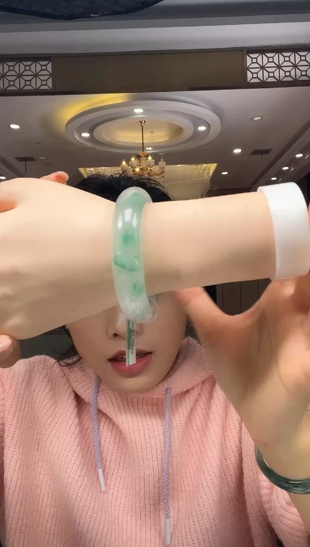 未镶嵌手镯石英质玉54