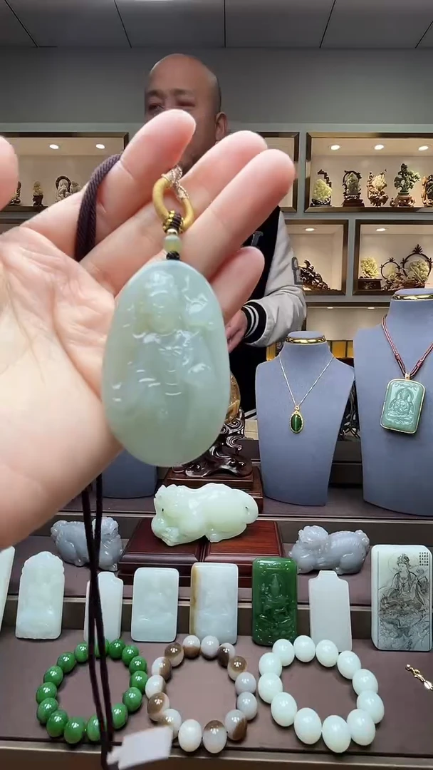 【闪购商品】和田玉颈饰未镶嵌苏