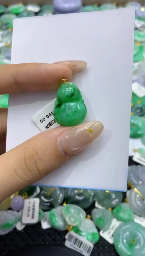 颈饰18K金镶嵌翡翠天然缅甸翡翠A货