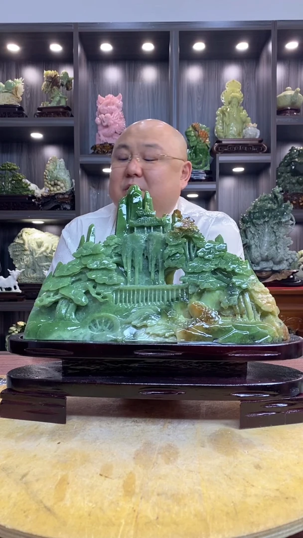 玉猛****腿 玉岫岩料手工雕刻摆件居家装饰送礼一物一图