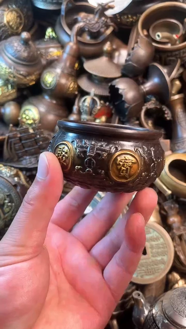 精美铜器点击下单