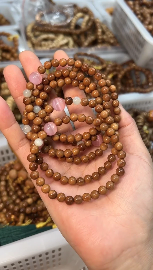 吊坠(赠链)未镶嵌和田玉   库克  卡6mm左右 设计款 单圈