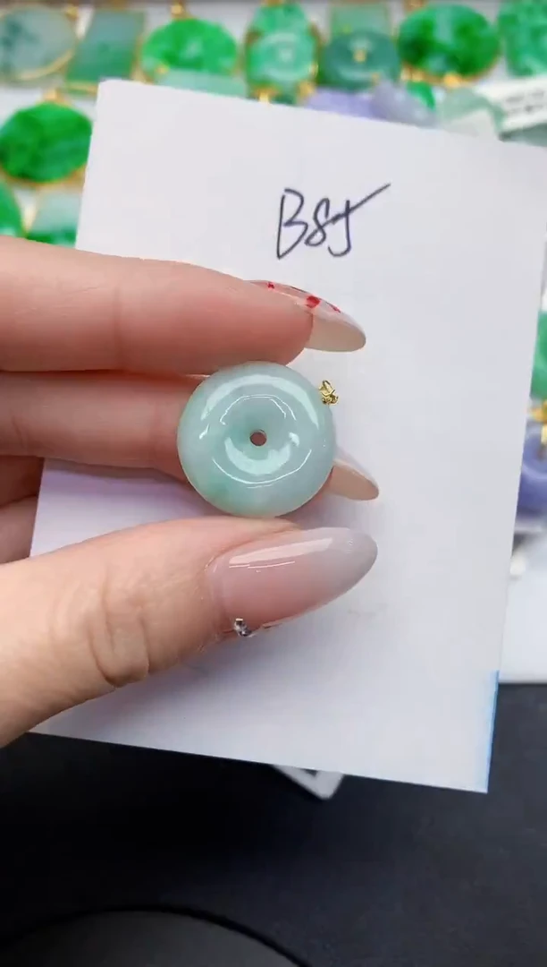 【闪购商品】翡翠颈饰18K金镶嵌0000000000