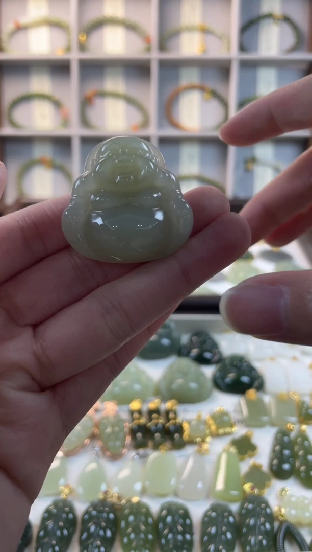 项链未镶嵌和田玉1