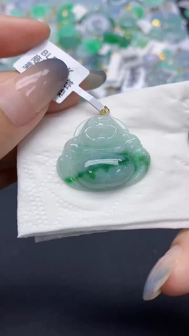 翡翠18K金镶嵌颈饰天然缅甸a货翡翠