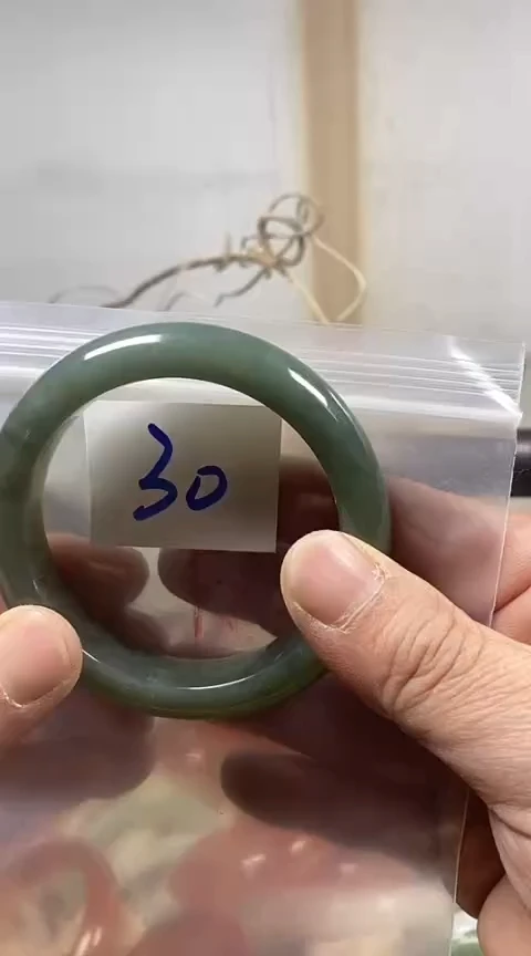 【闪购商品】和田玉手镯未镶嵌60