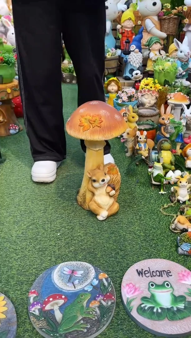 蘑菇松鼠