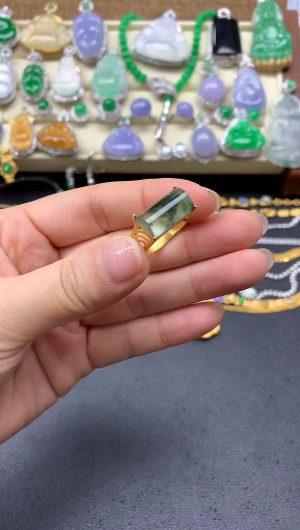 【闪购商品】翡翠戒指18K金镶嵌175-中国好珍宝