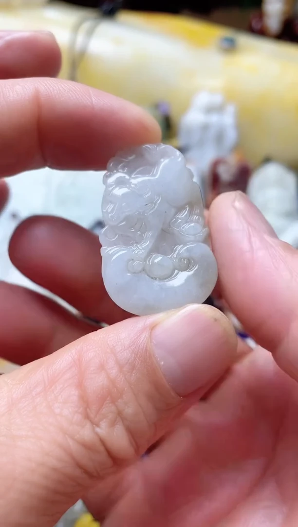 翡翠挂件未镶嵌挂件