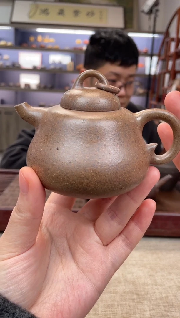 【闪购商品】紫砂茶壶岩中泥   黄色   葫芦