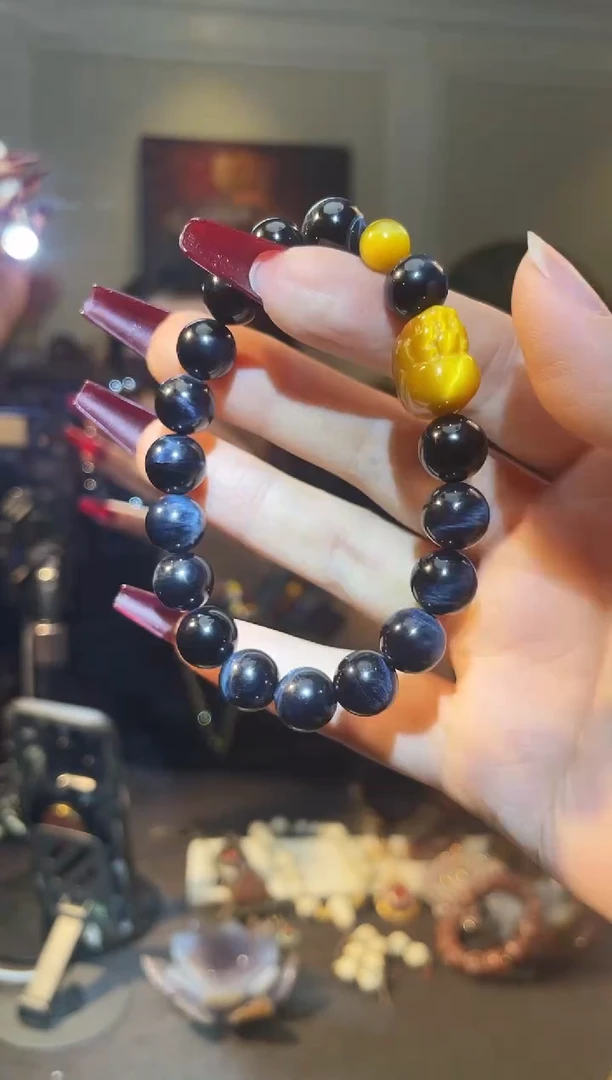 琉璃/树脂/塑料类虎眼貔貅手串