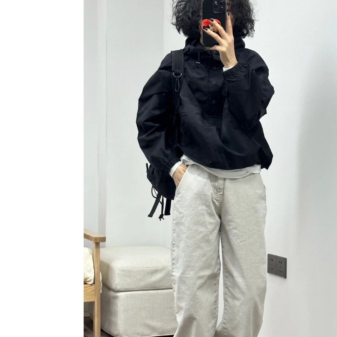 妞子家韩国代购 黑色四按扣连帽冲锋衣