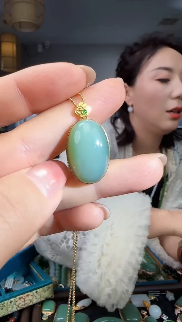 吊坠(不含链)18K金镶嵌和田玉1