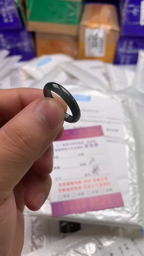 翡翠未镶嵌颈饰戒圈【品质一般能接受再拍】