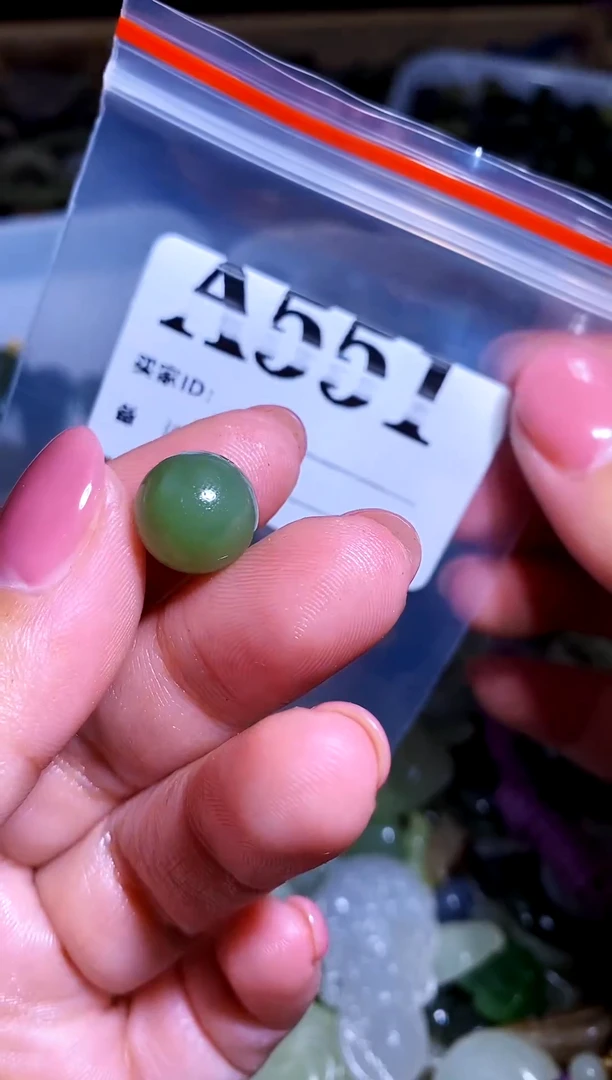 和田玉未镶嵌颈饰1