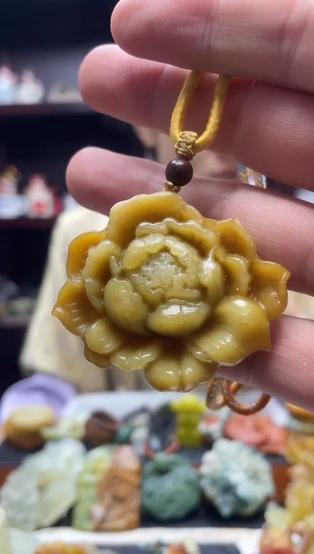 未镶嵌岫玉吊坠·