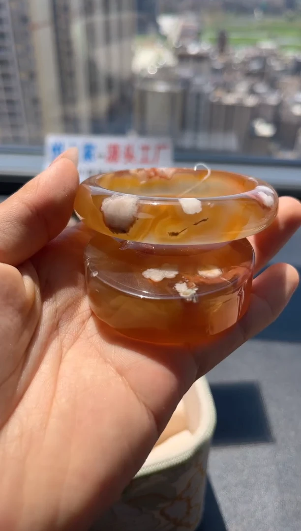 未镶嵌手镯石英质玉赠送镯心（54圈口）