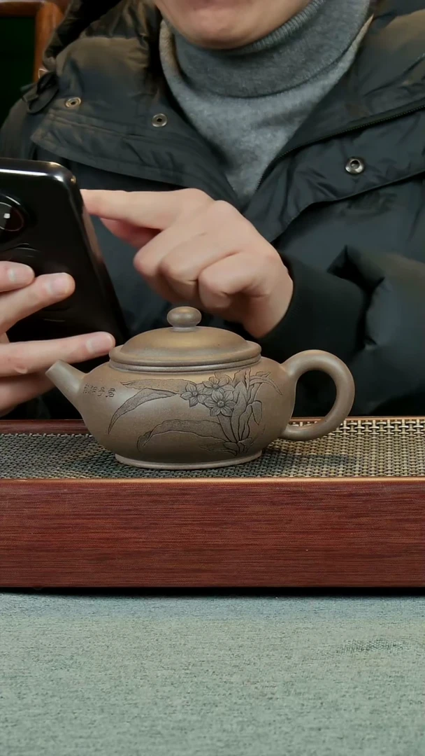 茶壶紫砂木*圆珠浮雕