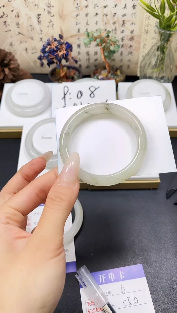 未镶嵌手镯石英质玉A6-55.6