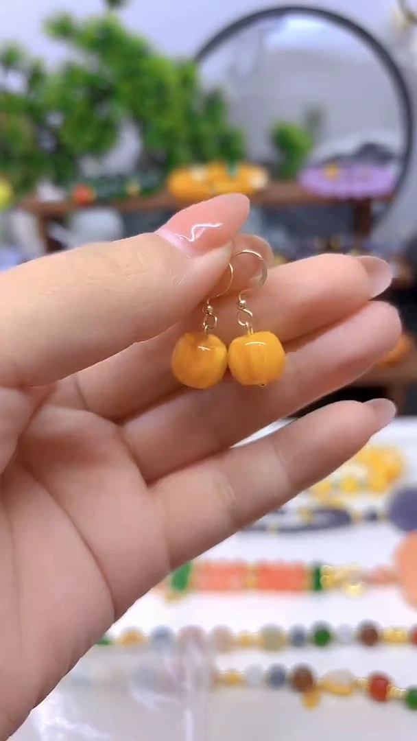 蜜蜡14K金镶嵌耳饰E01