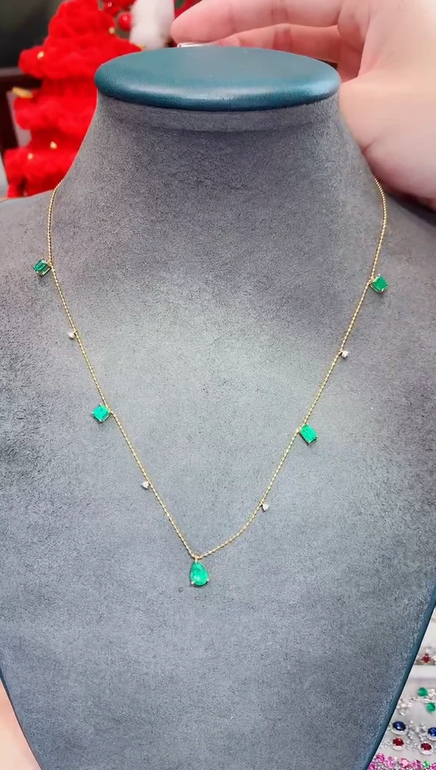 18K金镶嵌项链祖母绿1.68ct/天然宝石/七天无理由