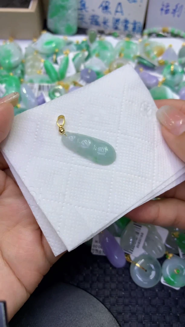 颈饰未镶嵌翡翠天然缅甸A货翡翠